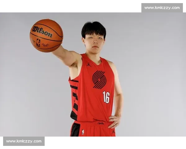 杨瀚森试训征服开拓者 主帅盛赞全场最佳 扣篮王之子无奈称难以招架