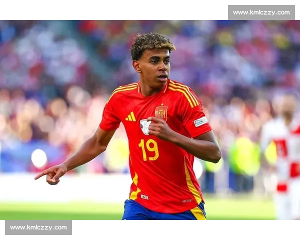 父爱如山！亚马尔父亲 39 岁生日晒合影：10 号传承，儿子未来可期